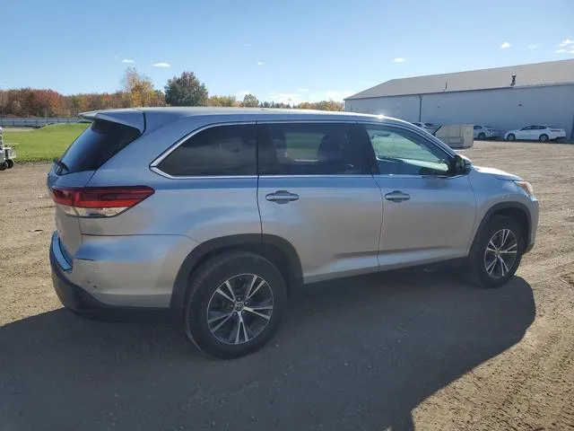 5TDZARFH5KS061110 2019 2019 Toyota Highlander- LE 3