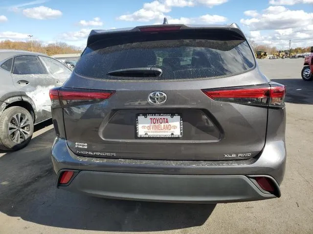 5TDGZRBH9MS535259 2021 2021 Toyota Highlander- Xle 6