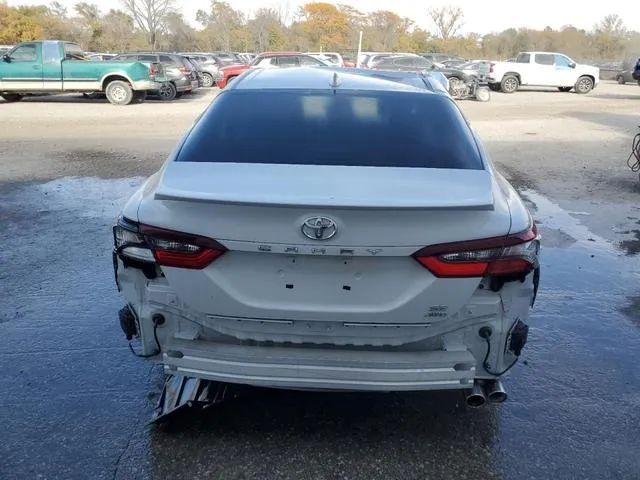 4T1G11BKXNU050559 2022 2022 Toyota Camry- SE 6