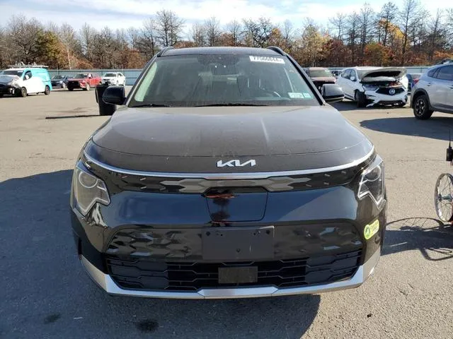 KNDCR3L1XR5105623 2024 2024 KIA Niro- Wind 5