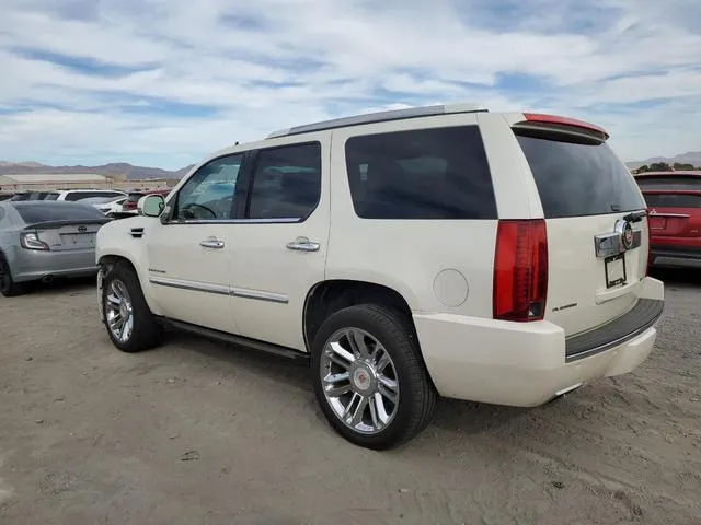 1GYS4DEF7ER209217 2014 2014 Cadillac Escalade- Platinum 2