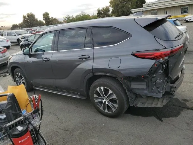 5TDHBRCHXLS512661 2020 2020 Toyota Highlander- Hybrid Xle 2