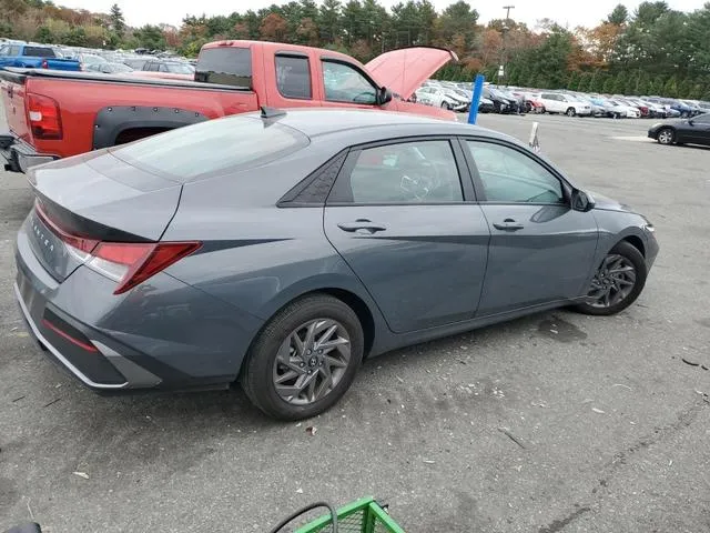 KMHLM4DG6RU751136 2024 2024 Hyundai Elantra- Sel 3