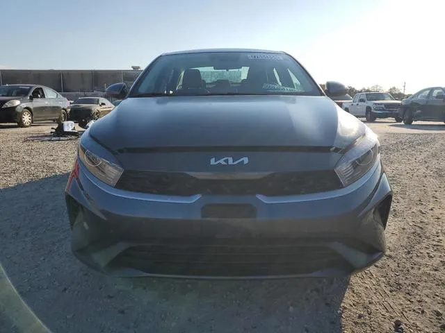 3KPF24AD4PE618582 2023 2023 KIA Forte- LX 5