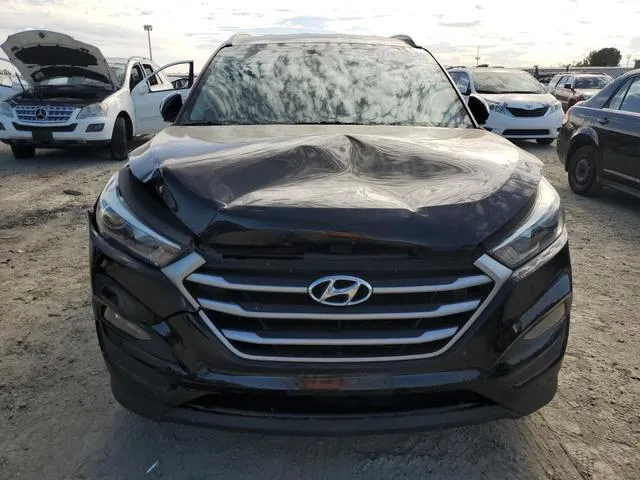 KM8J33A42JU670704 2018 2018 Hyundai Tucson- Sel 5