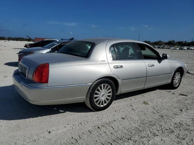 1LNHM83W64Y660553 2004 2004 Lincoln Town Car- Ultimate 3