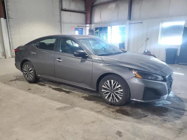 1N4BL4DV7RN361504 2024 2024 Nissan Altima- SV 4