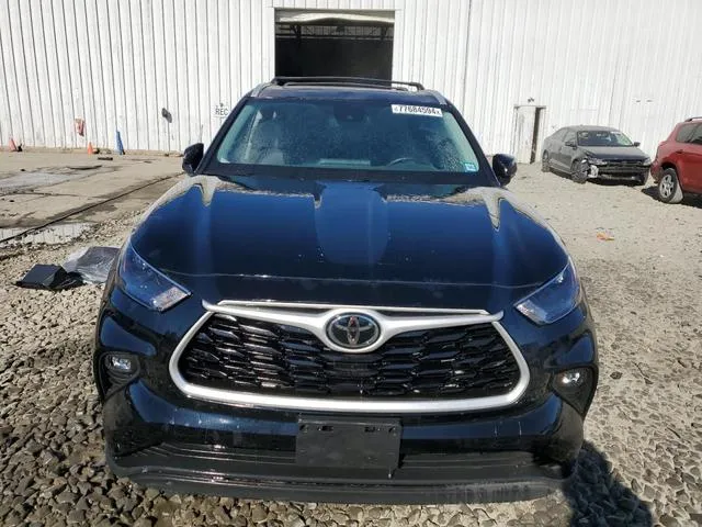 5TDGZRBH1NS579192 2022 2022 Toyota Highlander- Xle 5