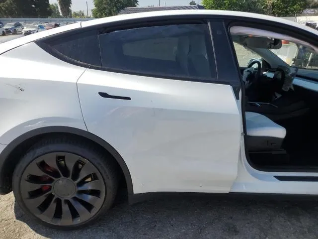 7SAYGDEF0NF441819 2022 2022 Tesla MODEL Y 10