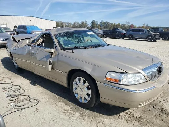 1LNHM85W94Y672371 2004 2004 Lincoln Town Car- Ultimate Long 4