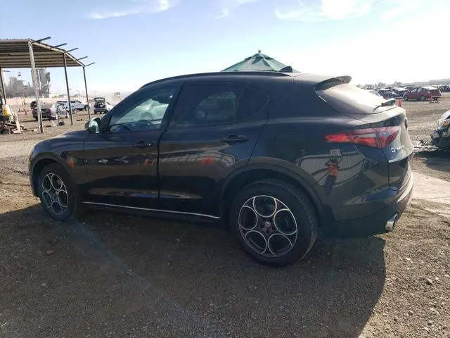 ZASFAKPNXJ7B66434 2018 2018 Alfa Romeo Stelvio- Sport 2