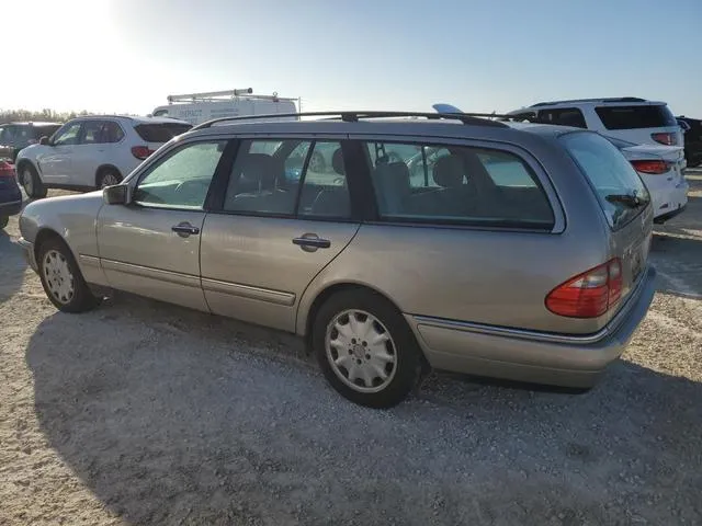 WDBJH65F9WA597132 1998 1998 Mercedes-Benz E-Class- 320 2