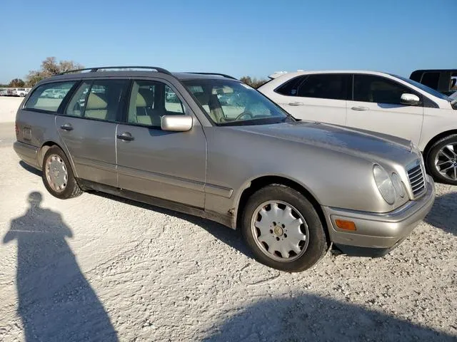 WDBJH65F9WA597132 1998 1998 Mercedes-Benz E-Class- 320 4