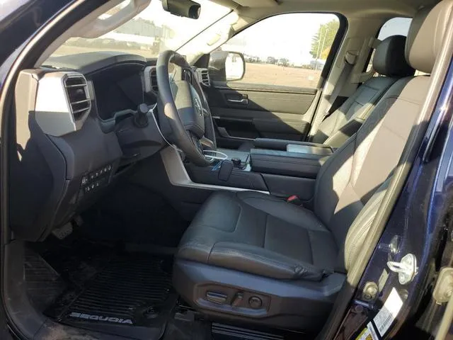 7SVAAABA5RX034278 2024 2024 Toyota Sequoia- SR5 7