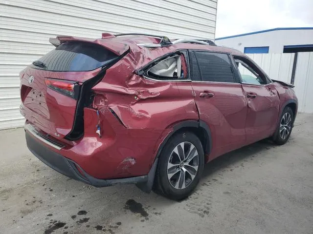 5TDHZRAH8NS135328 2022 2022 Toyota Highlander- Xle 3