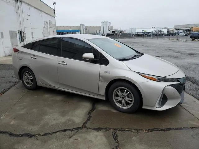 JTDKARFP1H3067103 2017 2017 Toyota Prius 4