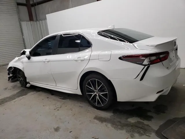 4T1G11AK8NU684843 2022 2022 Toyota Camry- SE 2