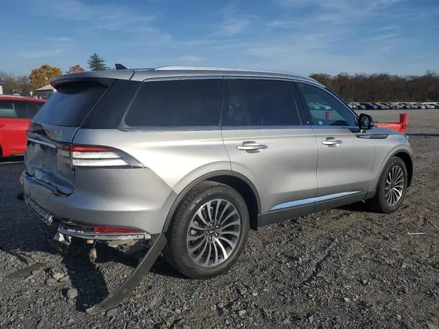 5LM5J7XC6MGL18559 2021 2021 Lincoln Aviator- Reserve 3