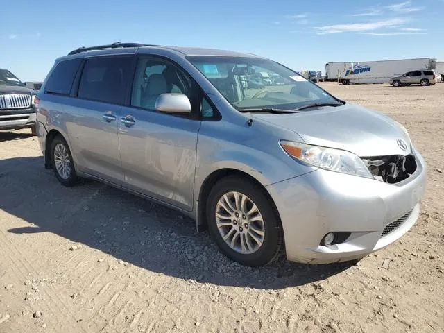 5TDYK3DC2ES442785 2014 2014 Toyota Sienna- Xle 4