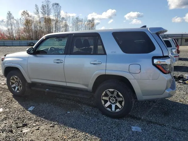 JTEMU5JR9N6071195 2022 2022 Toyota 4runner- Sr5/Sr5 Premium 2