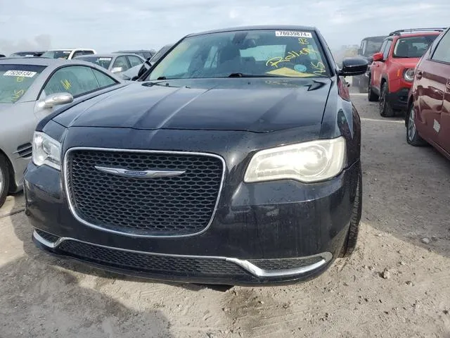 2C3CCAAGXGH330924 2016 2016 Chrysler 300- Limited 5