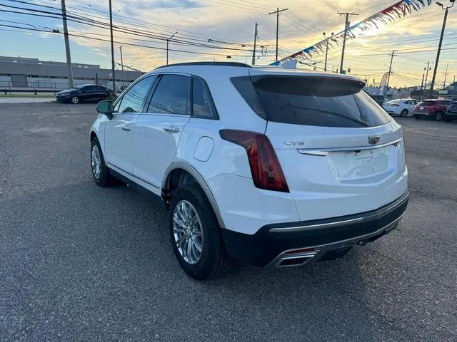 1GYKNGRS9MZ200684 2021 2021 Cadillac XT5- Sport 3