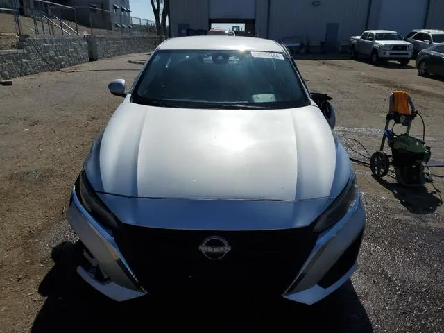 1N4BL4DW9PN317607 2023 2023 Nissan Altima- SV 5