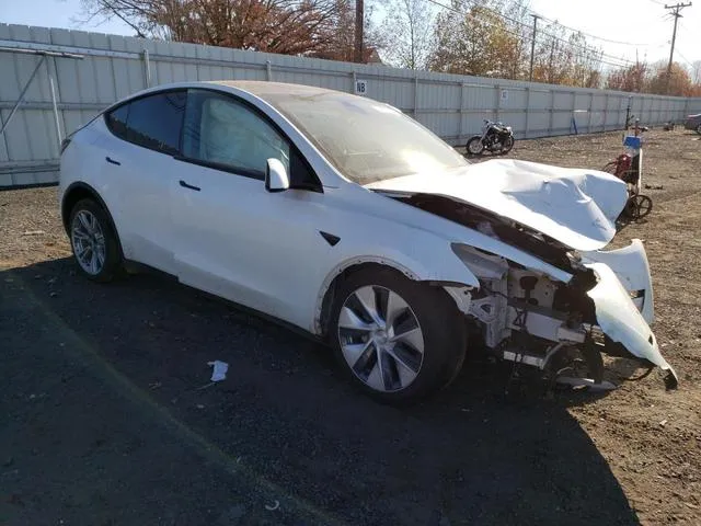 5YJYGDEE9MF085146 2021 2021 Tesla MODEL Y 4