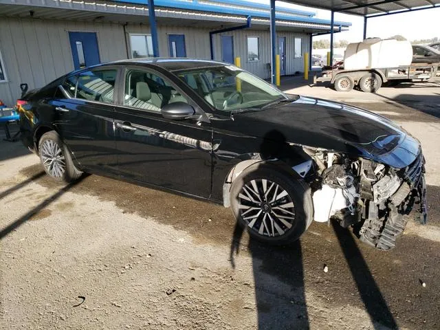 1N4BL4DV1RN388262 2024 2024 Nissan Altima- SV 4