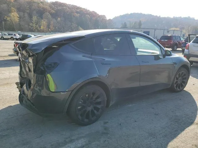 7SAYGAEE5RF061273 2024 2024 Tesla MODEL Y 3