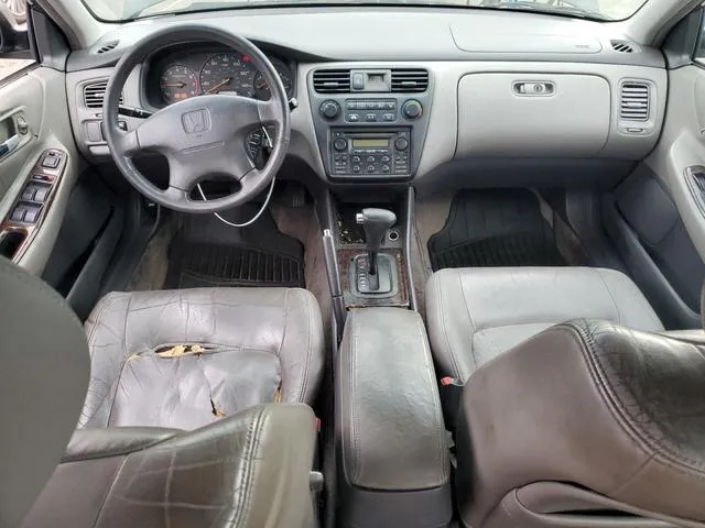 1HGCG5669YA098082 2000 2000 Honda Accord- EX 8