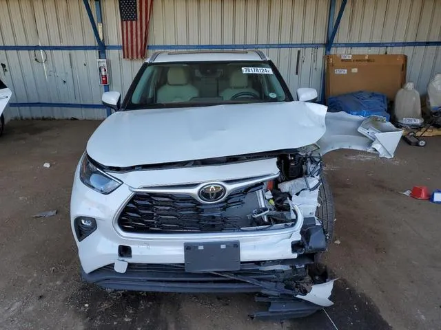 5TDHZRBH7NS207666 2022 2022 Toyota Highlander- Xle 5