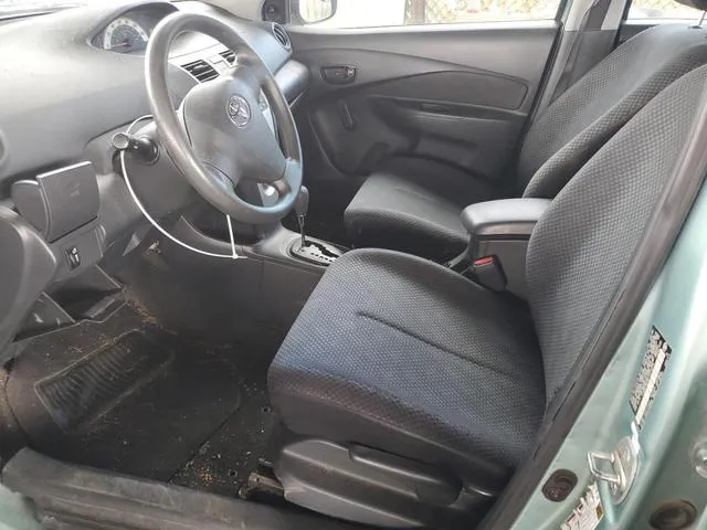 JTDBT923471015276 2007 2007 Toyota Yaris 7