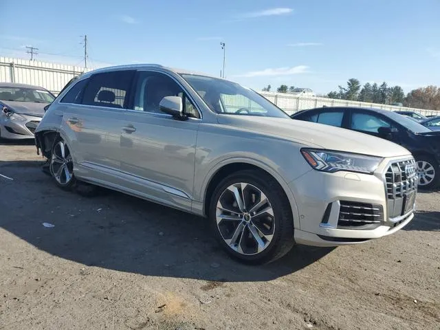 WA1VXAF71MD014316 2021 2021 Audi Q7- Prestige 4