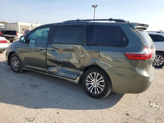 5TDYZ3DC2LS070566 2020 2020 Toyota Sienna- Xle 2