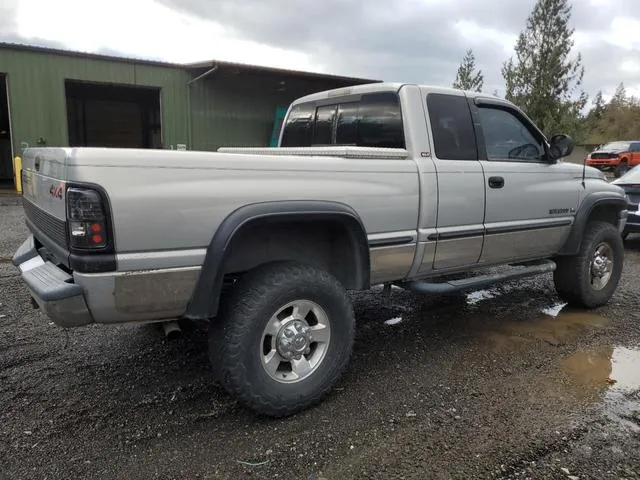 1B7KF23ZXYJ117765 2000 2000 Dodge RAM 2500 3