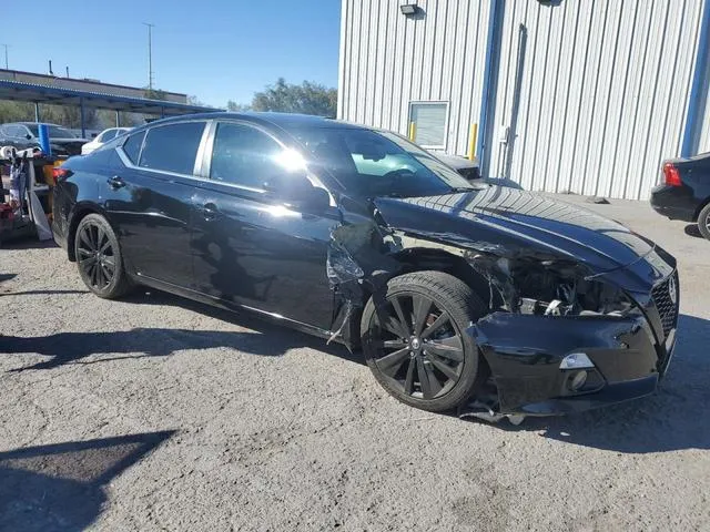 1N4BL4CVXNN339895 2022 2022 Nissan Altima- SR 4