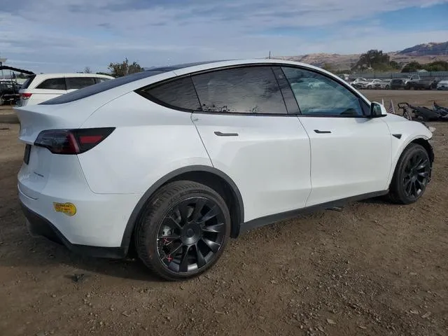 7SAYGAEE8NF384436 2022 2022 Tesla MODEL Y 3