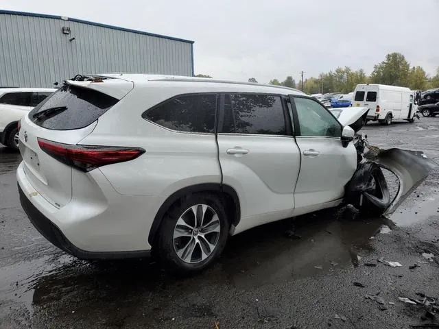 5TDKDRAH0PS017166 2023 2023 Toyota Highlander- L 3