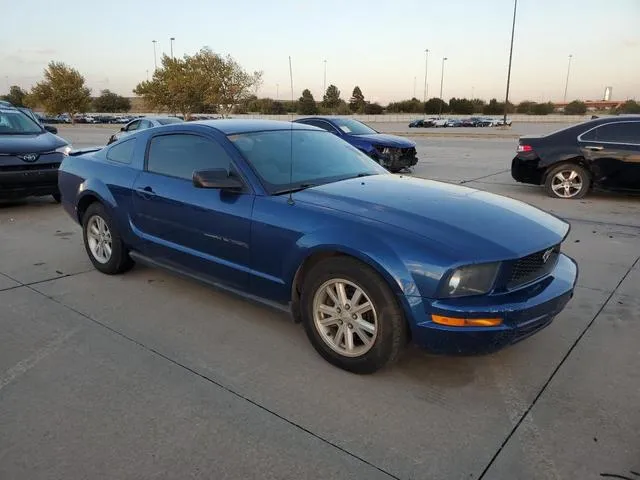 1ZVFT80N075339377 2007 2007 Ford Mustang 4