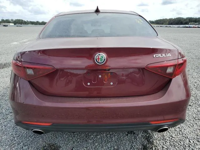 ZARFAEBNXH7556967 2017 2017 Alfa Romeo Giulia 6