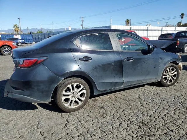 3MYDLBYV0JY307262 2018 2018 Toyota Yaris 3