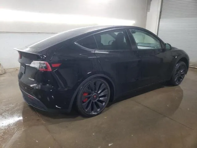 7SAYGDEF8RA295866 2024 2024 Tesla MODEL Y 3