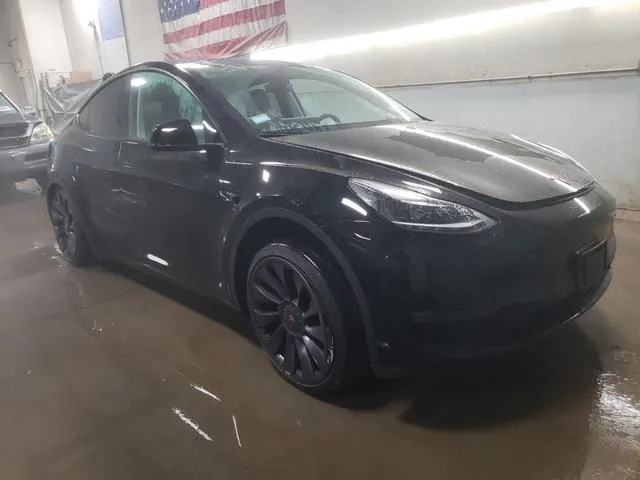 7SAYGDEF8RA295866 2024 2024 Tesla MODEL Y 4