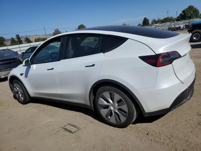 7SAYGDEE5NF565396 2022 2022 Tesla MODEL Y 2