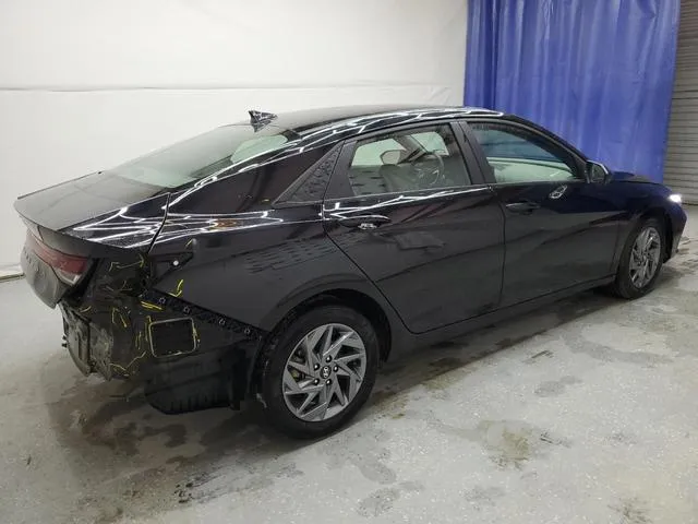 KMHLM4DG5RU672170 2024 2024 Hyundai Elantra- Sel 3