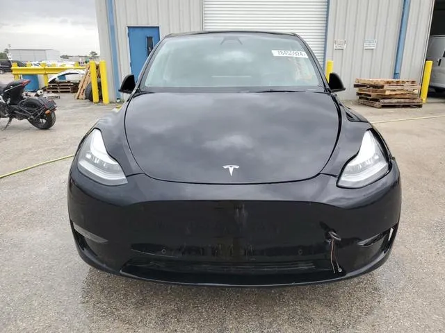 7SAYGDEE8NF387208 2022 2022 Tesla MODEL Y 5