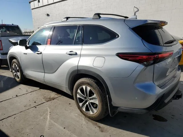 5TDHBRCH7MS516099 2021 2021 Toyota Highlander- Hybrid Xle 2