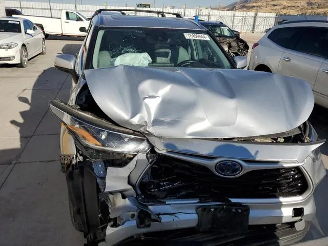 5TDHBRCH7MS516099 2021 2021 Toyota Highlander- Hybrid Xle 5