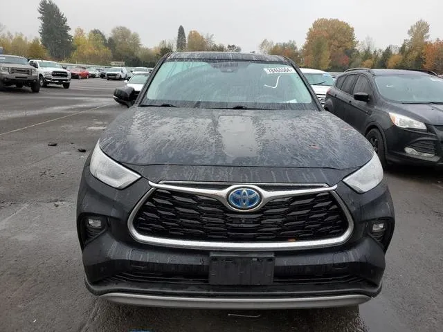 5TDEBRCH5NS091499 2022 2022 Toyota Highlander- Hybrid Platinum 5